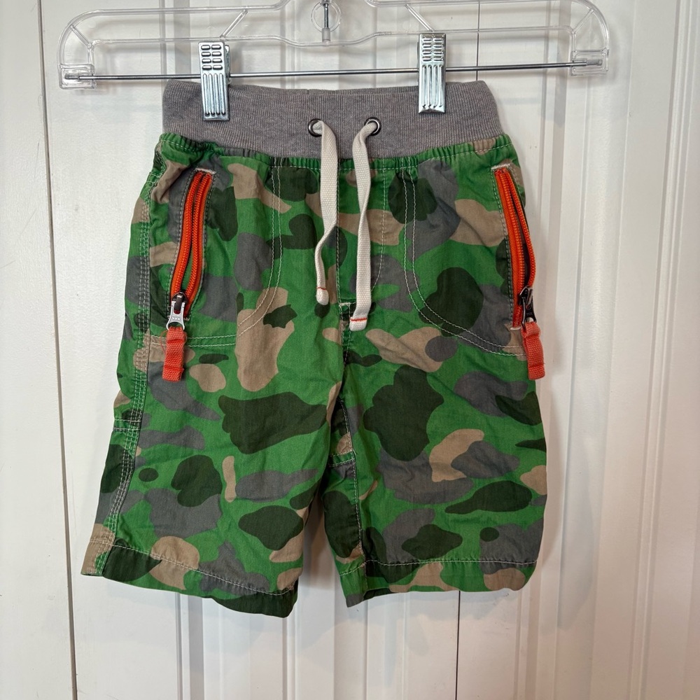 Mini Boden Green Camo Shorts‎ Size 3Y